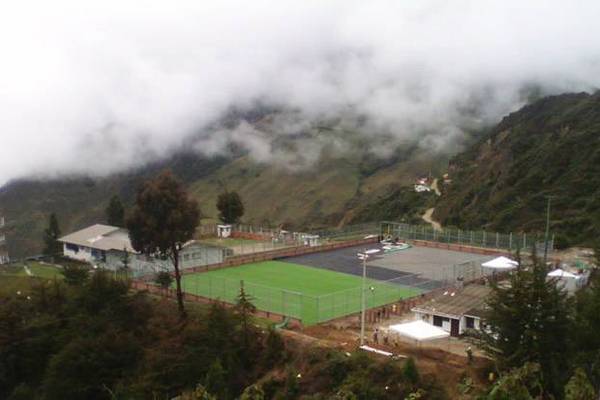 La cancha de fútbol más alta de Colombia a 3.350 metros sobre el nivel del mar