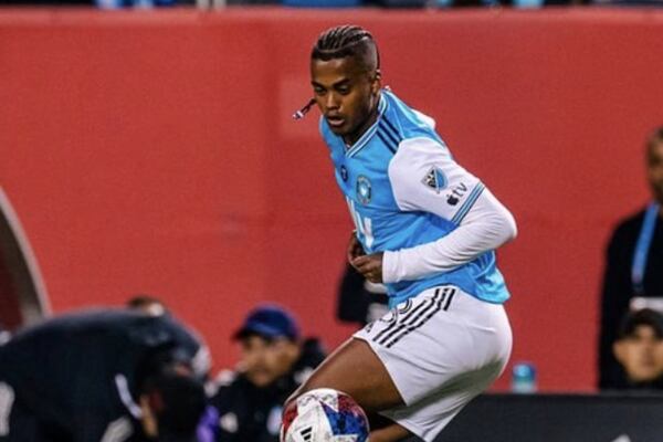 Jugador colombiano de 21 años se lució en la MLS con un sensacional golazo de chilena