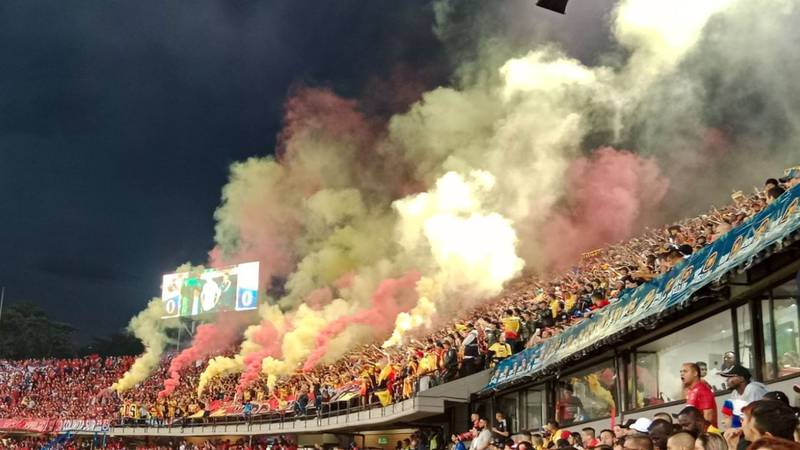 Hinchas del Pereira armaron la fiesta en el partido contra Medellín por la primera final de Liga BetPlay 2-2022