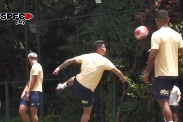 James cautiva a los hinchas de Sao Paulo con un par de golazos en el entrenamiento