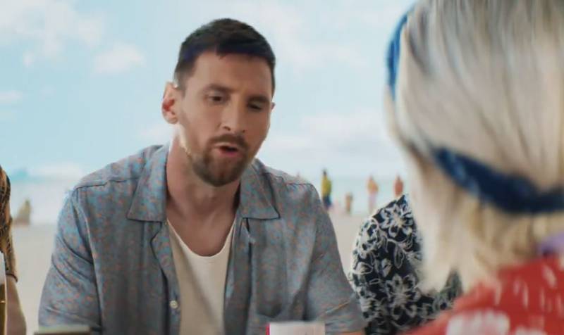 Lionel Messi se le midió al inglés y sorprendió al mundo con su nuevo comercial