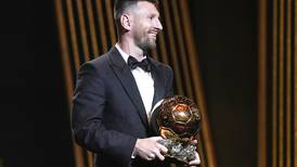 ¡Por octava vez! Messi se quedó con el Balón de Oro 2023, la sala lo ovacionó