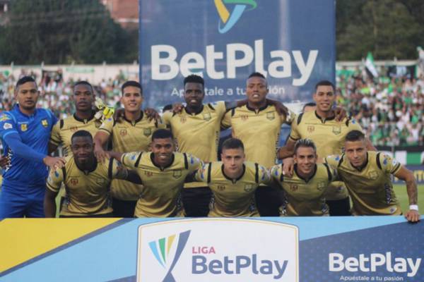 Águilas Doradas hizo historia en el fútbol colombiano y, junto al Medellín, se quedó con el punto invisible