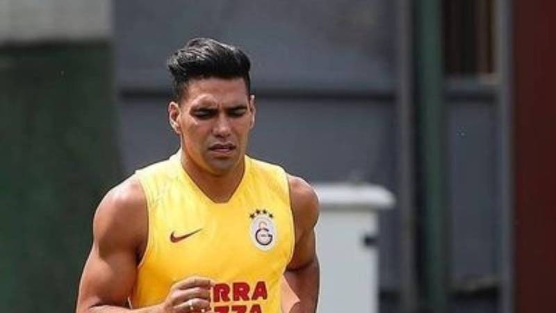 JUGADORES COLOMBIANOS | Falcao García sigue trabajando separado de la plantilla del Galatasaray en primeras semanas de diciembre 2020 (JUGADORES SELECCIÓN COLOMBIA)