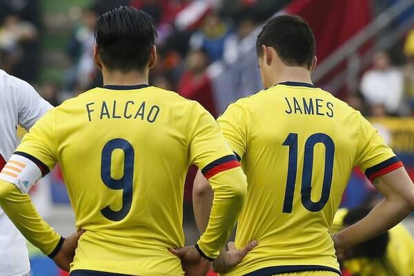 James Rodríguez dejó ser capitán a Falcao García en el partido Colombia VS Paraguay