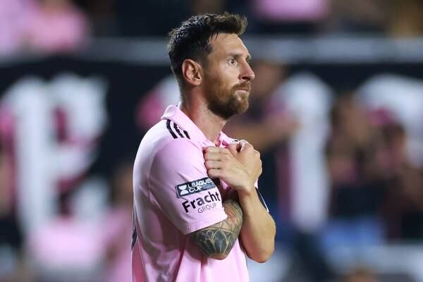 “Fue un circo”, colombiano que rivalizó con Messi se quejó de favorecimiento al argentino