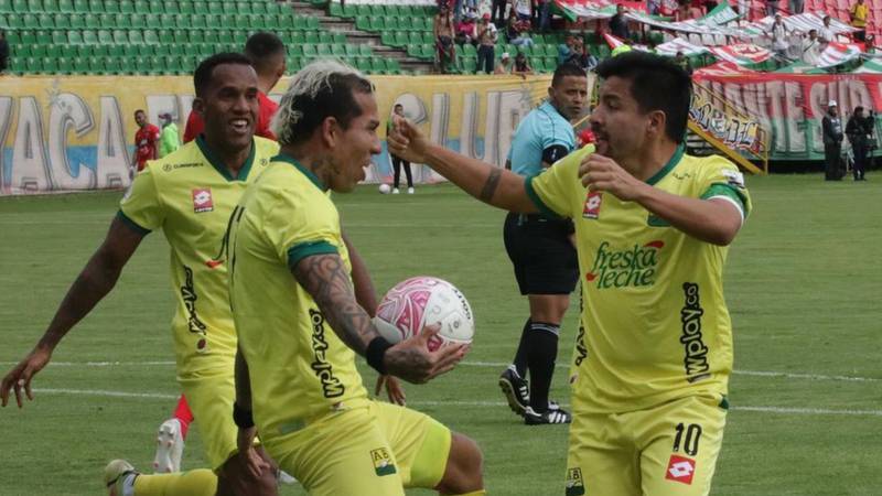 Bucaramanga pierde a dos de sus grandes figuras en las últimas temporadas.