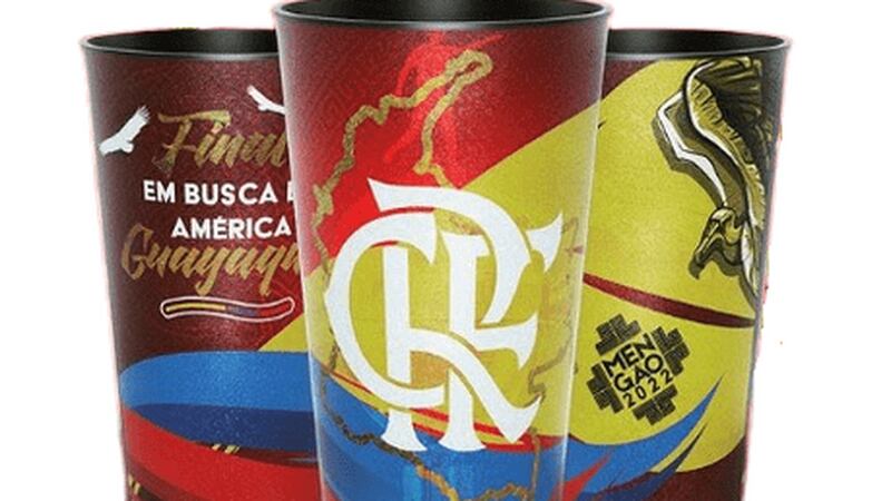 Vasos del Flamengo con el mapa de Colombia