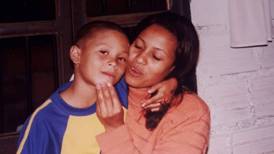 “No tuve un padre”, Quintero conmovió al hablar del ejemplo que le dio su mamá