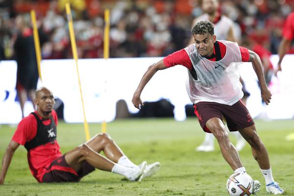 “Luis Díaz haciendo cosas de Luis Díaz”, golazo del colombiano con Liverpool