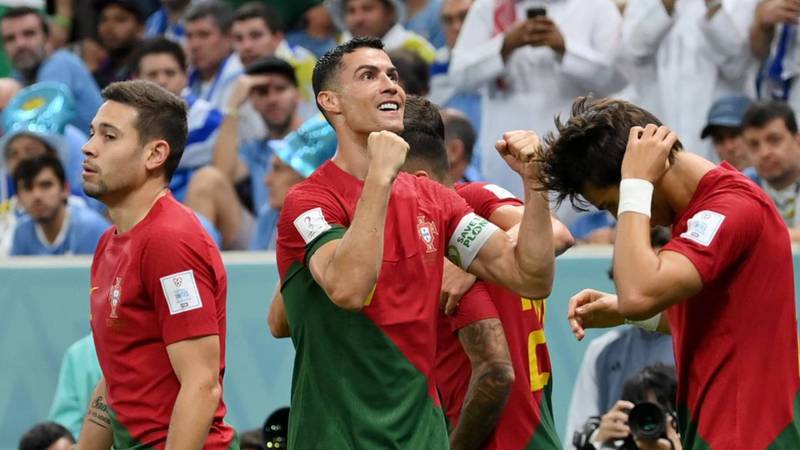 Cristiano Ronaldo celebró el gol de Bruno Fernandes en Portugal vs. Uruguay