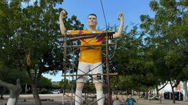 “Muy honrado”, Eduardo Luis se burló de la estatua a Falcao y se la adjudicó como propia