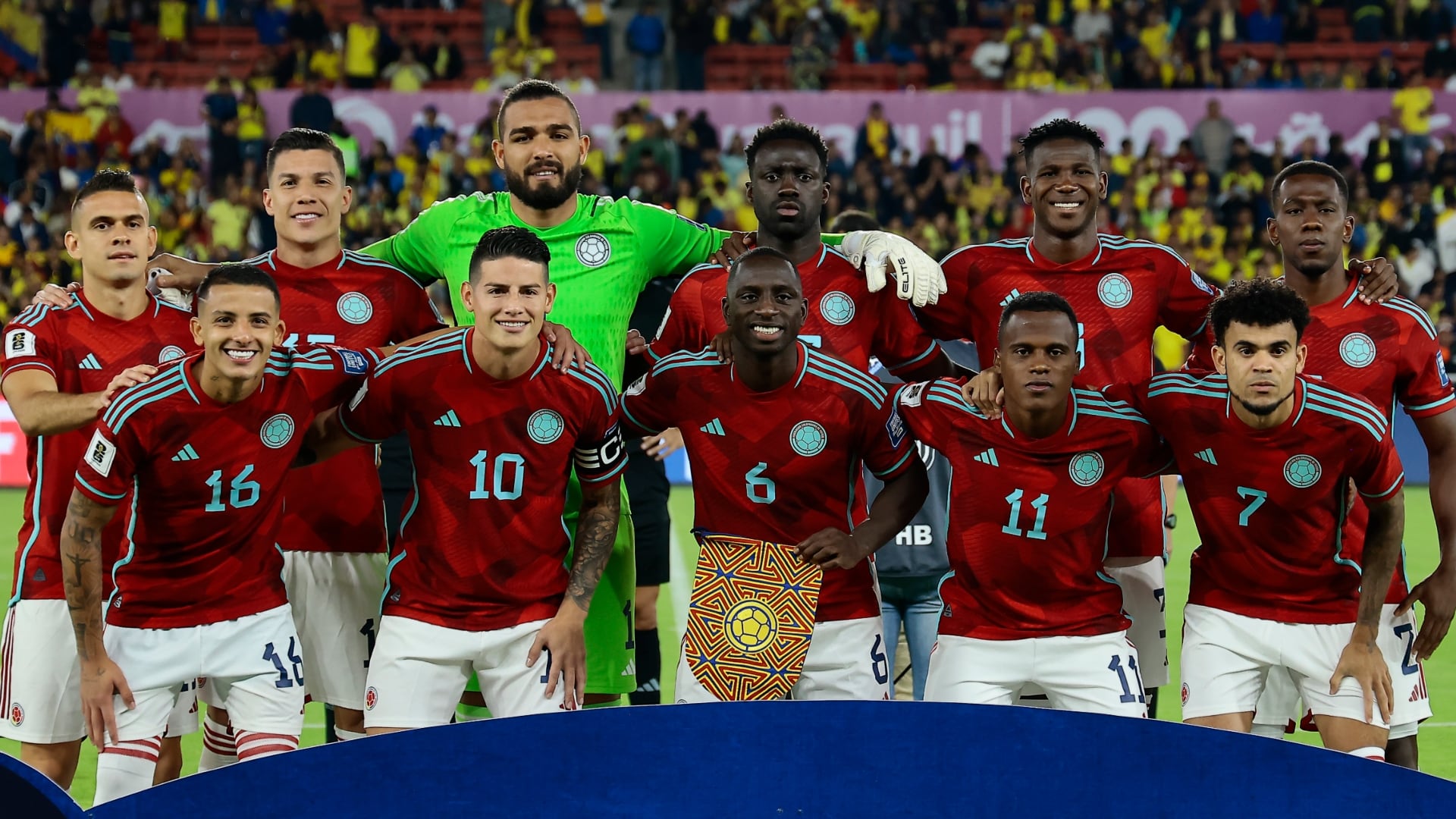 Hinchas de Nacional se llenaron de orgullo porque todos los defensas de la Selección Colombia jugaron en su equipo.