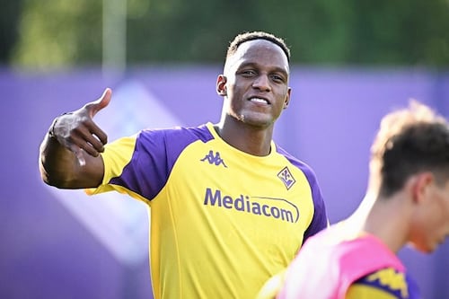 Yerry Mina ya se recuperó de su lesión y debutó con Fiorentina con una inesperada posición