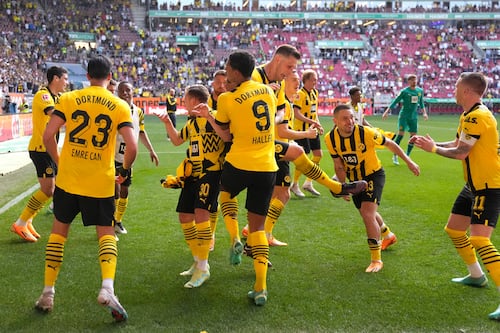 El Dortmund buscará arrebatarle la Bundesliga a un Bayern que espera su caída