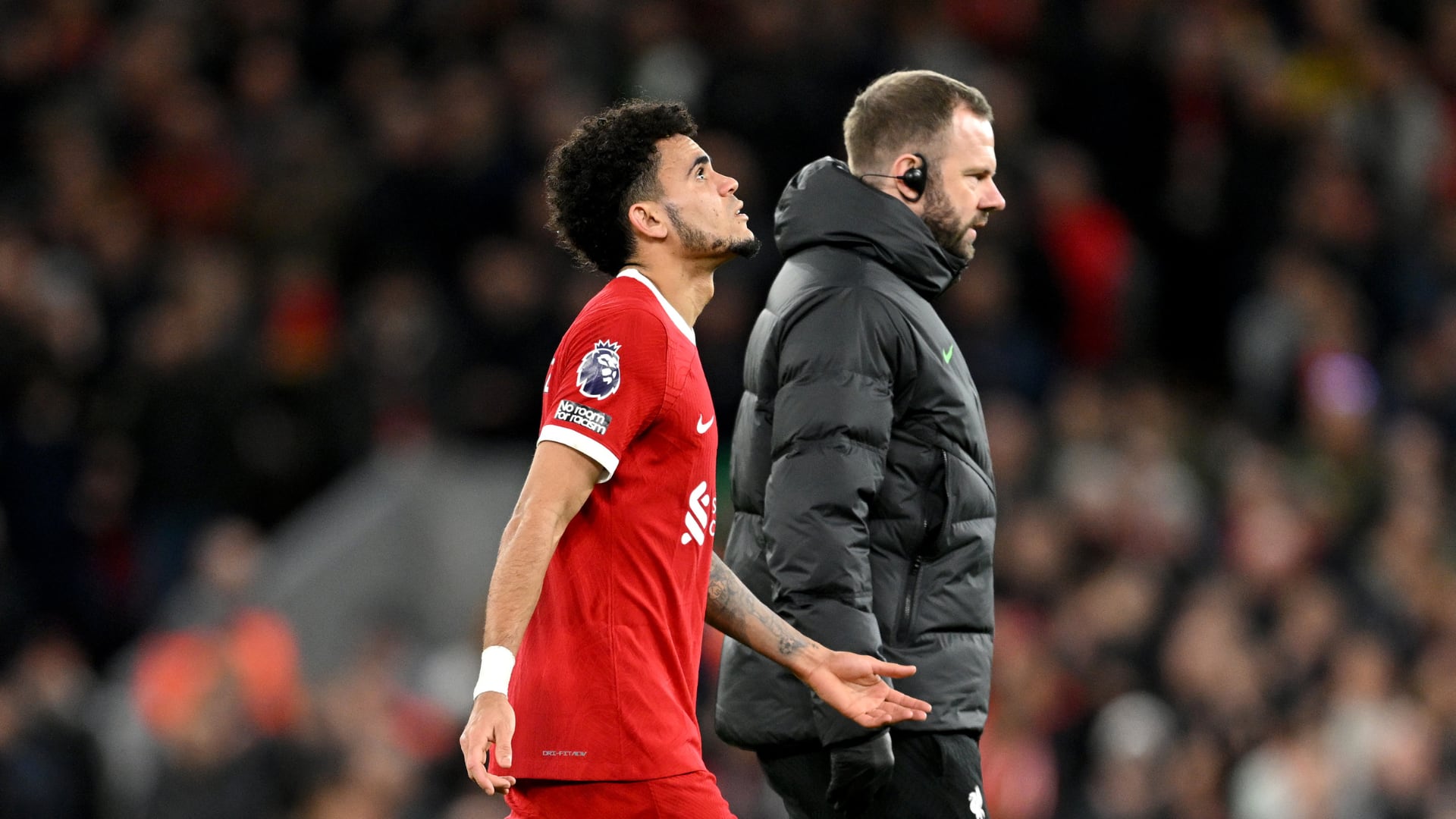 Luis Díaz terminó llorando porque se lesionó en el partido Liverpool vs. Arsenal